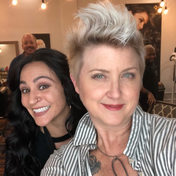 Meet your Posher, Erin - Picture 3 of 8